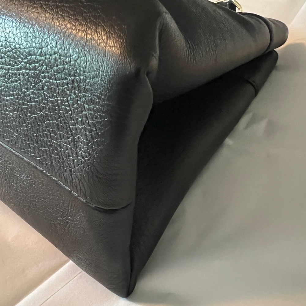 NWT VALENTINO BY MARIO VALENTINO LEATHER  RITA SIGNATURE BLACK SHOULDER BAG - Picture 13 of 15